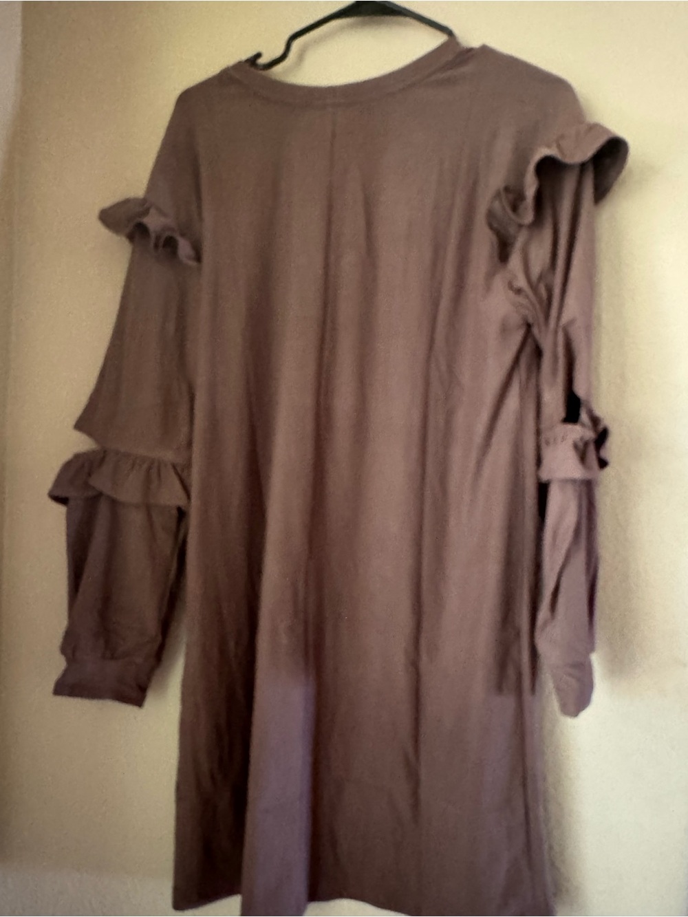 NWT Hayden Los Angelos Ruffled Long Sleeve Shift Dress - Mauve Brown - Picture 4 of 4